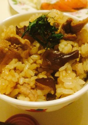きくらげと豚肉の炊き込みご飯-レシピのメイン写真