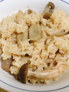 こんにゃくとごぼうの炊き込みごはん-レシピのメイン写真