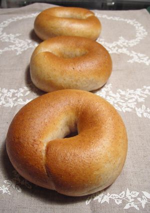 HoneyWholeWheatBagel-レシピのメイン写真
