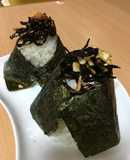 フジッコこんぶとアーモンドのおにぎり
