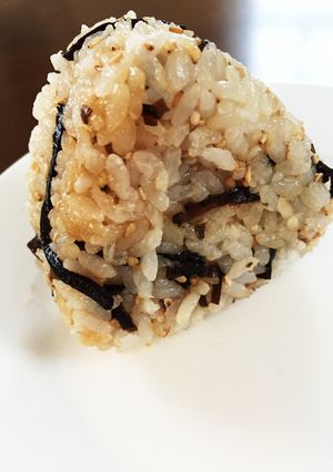 追いごま昆布おにぎり-レシピのメイン写真