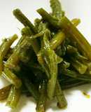 地味だけれど美味しいさつま芋の茎キンピラ