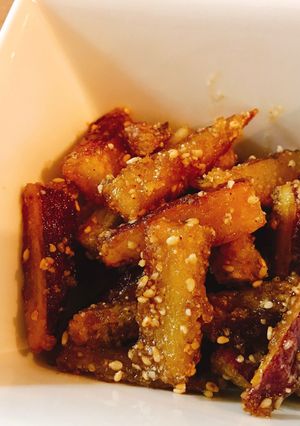 さつまいもとごぼうの胡麻和え-レシピのメイン写真