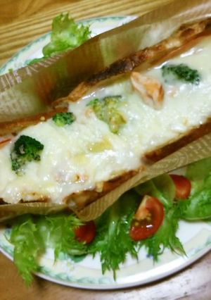 まるごとフランスパンのシチューグラタン♪-レシピのメイン写真