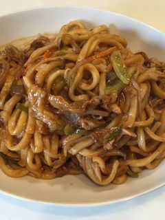 ソース?!ケチャップ!?な焼きうどん-レシピのメイン写真