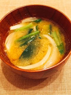 かぼちゃとほうれん草のお味噌汁-レシピのメイン写真