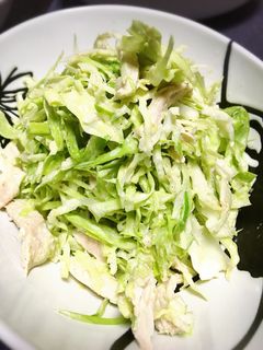 キャベツと蒸し鶏のゴママヨサラダ-レシピのメイン写真