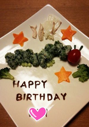 １歳のお誕生日　ハラペコあおむしプレート-レシピのメイン写真