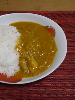 A picture of S&Bカレー粉で作る無添加チキンカレー.
