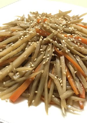 シャキシャキ♪レンコン入りきんぴらごぼう-レシピのメイン写真