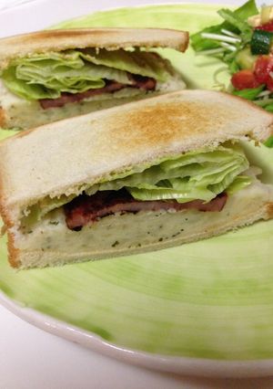 じゃがバターと厚切りベーコンのサンド-レシピのメイン写真