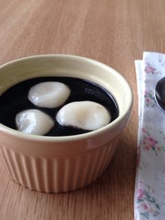 豆腐白玉入り黒ごましるこ-レシピのメイン写真