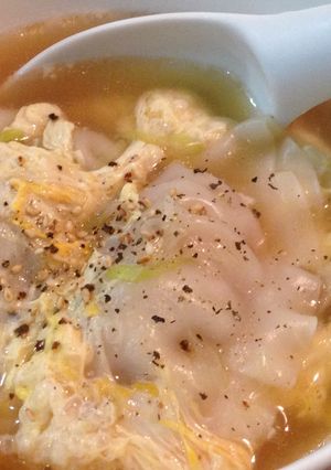 超簡単！ごま油香る餃子スープ-レシピのメイン写真