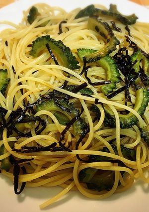 節約時短味付けなし！ゴーヤの塩昆布パスタ-レシピのメイン写真