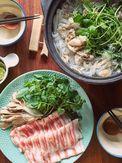 豚バラしゃぶ肉とフォーのクレソン鍋-レシピのメイン写真
