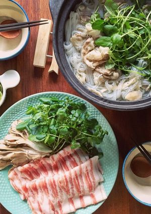豚バラしゃぶ肉とフォーのクレソン鍋-レシピのメイン写真