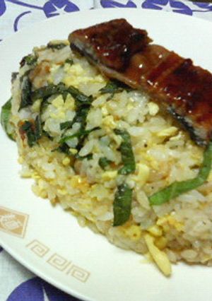少ない鰻で♡デパ地下の♡うなぎチャーハン-レシピのメイン写真
