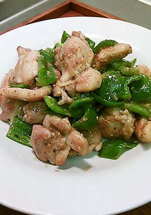 鶏もも肉とピーマンの胡麻風味炒め-レシピのメイン写真