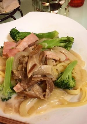 時短！ポルチーニ茸のカルボナーラ風パスタ-レシピのメイン写真