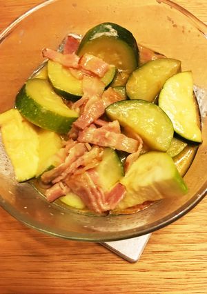 超簡単！ズッキーニ＊醤油マヨベーコン＊-レシピのメイン写真