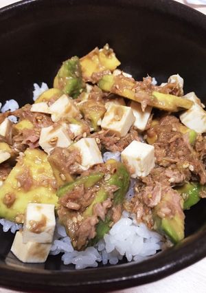 アボカドとツナと豆腐のどんぶり-レシピのメイン写真