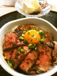 胃袋がっちり♡簡単ローストビーフ丼♡-レシピのメイン写真