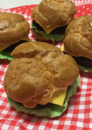 シュークリームでハンバーガー-レシピのメイン写真