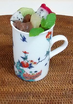 ラギ粉のぷるぷるソースとフルーツ-レシピのメイン写真