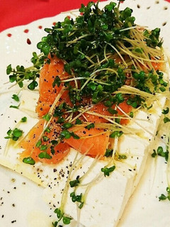 スモークサーモンの冷奴風~豆腐サラダ☆-レシピのメイン写真