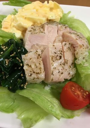 おかわかめとサラダチキンのカラフルサラダ-レシピのメイン写真