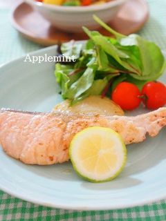 塩レモンで秋鮭のムニエル-レシピのメイン写真