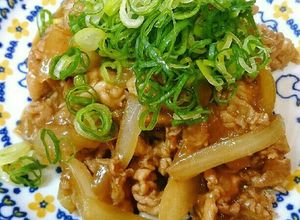 甘くて美味しい淡路島玉ねぎで豚すき♪豚丼-レシピのメイン写真