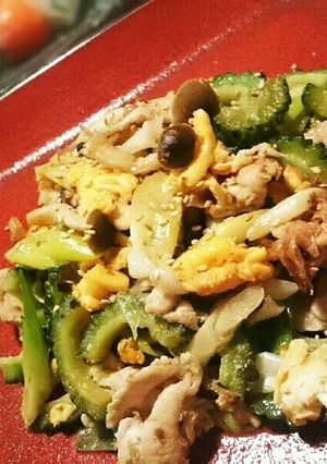 ゴーヤ.豚肉.しめじ.入り卵の中華炒め-レシピのメイン写真