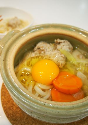 ひとり鍋焼うどん☆キヌアの鶏団子入り-レシピのメイン写真
