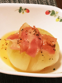 超簡単♡丸ごと玉ねぎのレンジ蒸し-レシピのメイン写真
