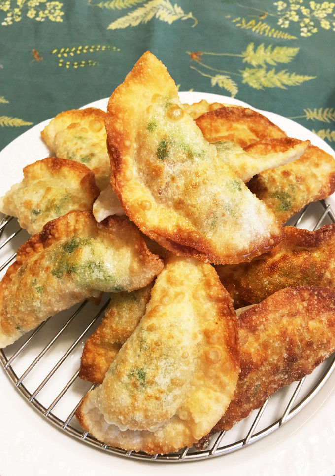 豆苗とちくわの揚げ餃子☆-レシピのメイン写真