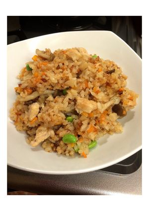 簡単！炊飯器でポン♪炊き込みごはん✨-レシピのメイン写真