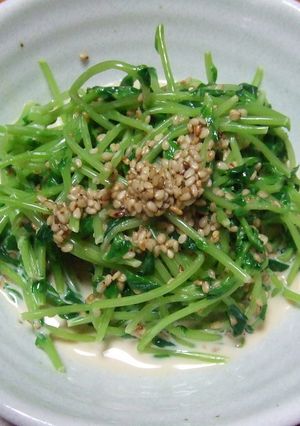 豆苗の胡麻マヨ和え-レシピのメイン写真