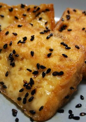 厚揚げのツヤツヤ*甘辛照り煮＊胡麻がらめ-レシピのメイン写真