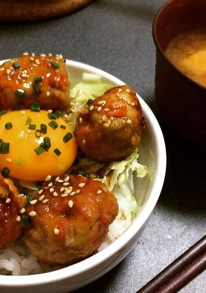 簡単美味しいふんわりジューシーつくね丼-レシピのメイン写真