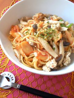 キノコとひき肉のキムチクリームパスタ-レシピのメイン写真