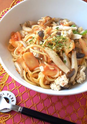 キノコとひき肉のキムチクリームパスタ-レシピのメイン写真