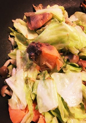 鮭とキャベツのバター炒め-レシピのメイン写真