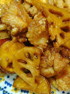 分量簡単な絶品大皿おかず!鶏蓮根と薩摩芋-レシピのメイン写真