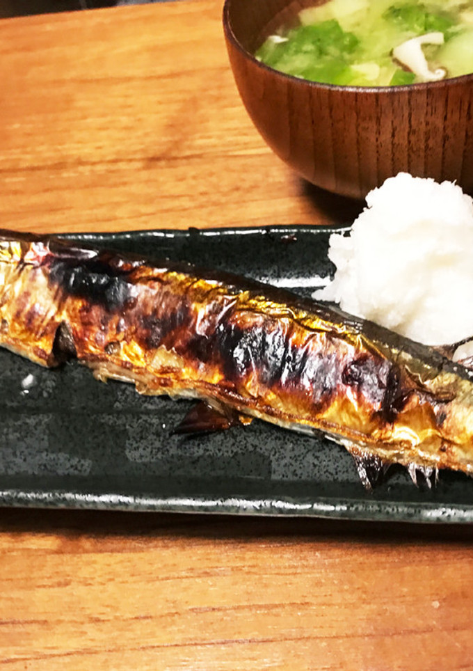 簡単にこんがりふっくら♪秋刀魚の塩焼き-レシピのメイン写真