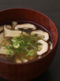 天然だしパックで作る キノコの味噌汁-レシピのメイン写真