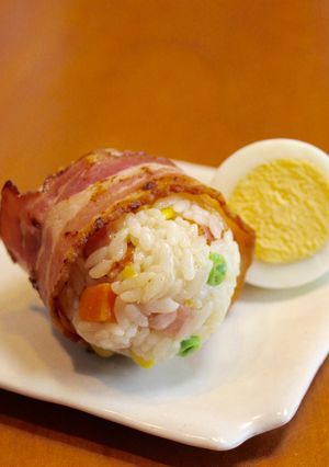 なんちゃってピラフおにぎり-レシピのメイン写真