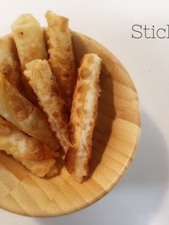 余った餃子の皮でスティックパイ♡-レシピのメイン写真