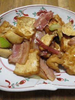 こんがり厚揚げとセロリとベーコンの炒め物-レシピのメイン写真