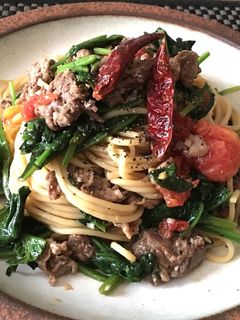 牛肉とほうれん草のペペロンチーノ♡-レシピのメイン写真